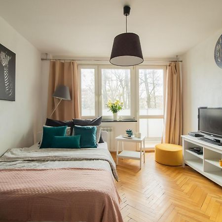 Piotrapartments - Bruna Green City Apartment Warschau Exterior foto