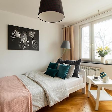 Piotrapartments - Bruna Green City Apartment Warschau Exterior foto