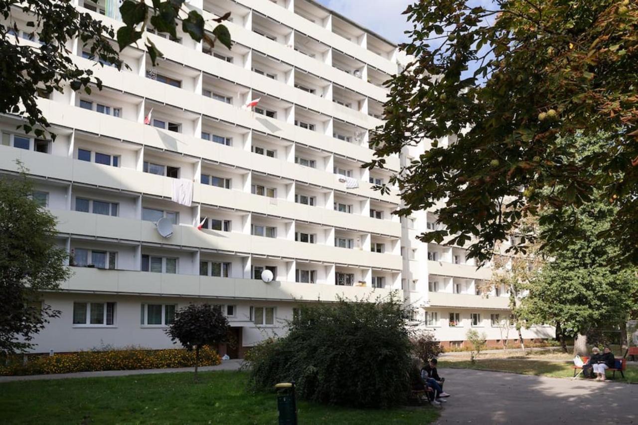 Piotrapartments - Bruna Green City Apartment Warschau Exterior foto