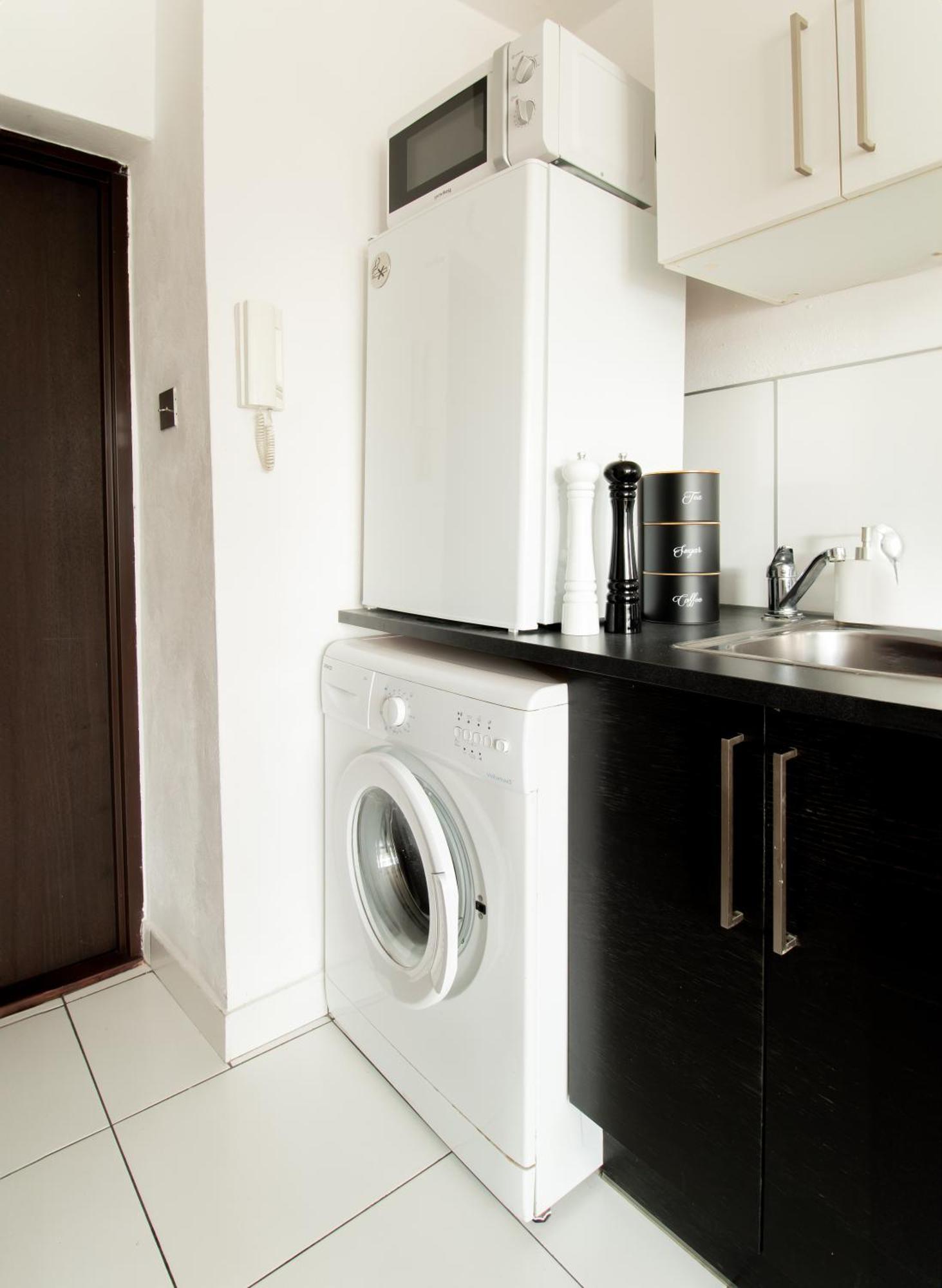 Piotrapartments - Bruna Green City Apartment Warschau Exterior foto